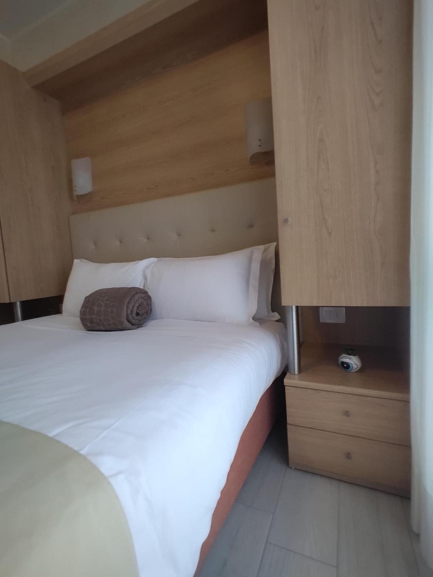 Hotel Baviera Sottomarina Eksteriør billede